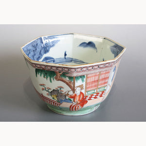 0109　Japanese porcelain "hachi"　鉢