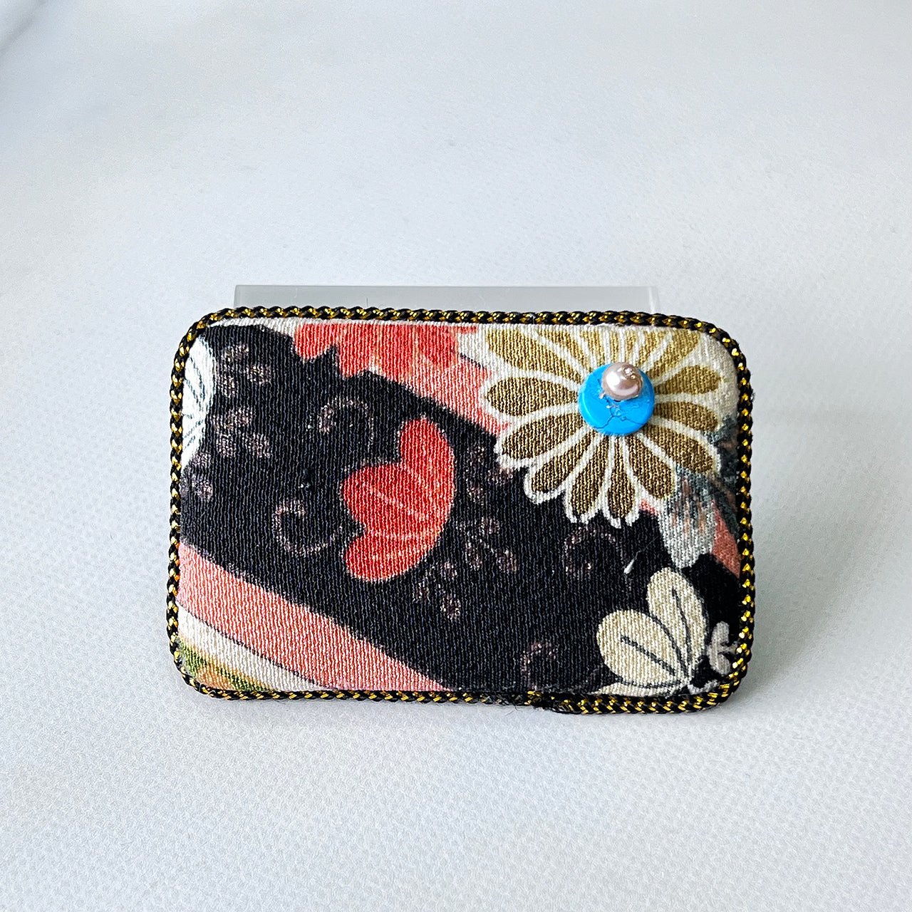 0002　Kimono material as a brooch / Kimono/Obi remake accessories Obi clasp