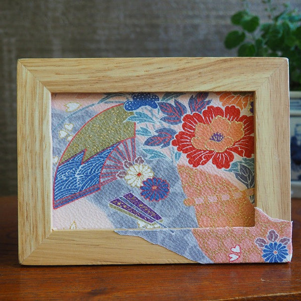 0050　Frame art 【Flowing water chrysanthemum pattern and bird pattern】 Hand-dyed Kimono Remake Handmade Interior