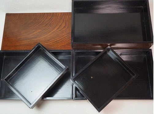 0719 A five-tiered, lacquered box made of oak wood.<BR><BR>　/ 02 Japan "Bento box"　重箱 /JAPAN japanese antique vintage lacquerware