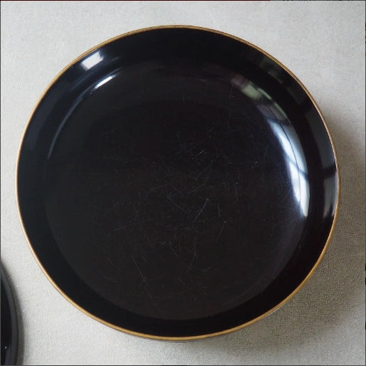 0005 A large, lidded, lacquered bowl adorned with floral and butterfly patterns.　/ 02 Japan "Bento box"　重箱 /JAPAN japanese antique vintage lacquerware