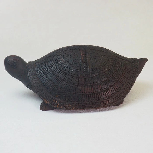 Wooden carving of a turtle figurine　0170<BR>/ 1302　Japanese ｗooden doll　/　JAPAN japanese antique vintage doll