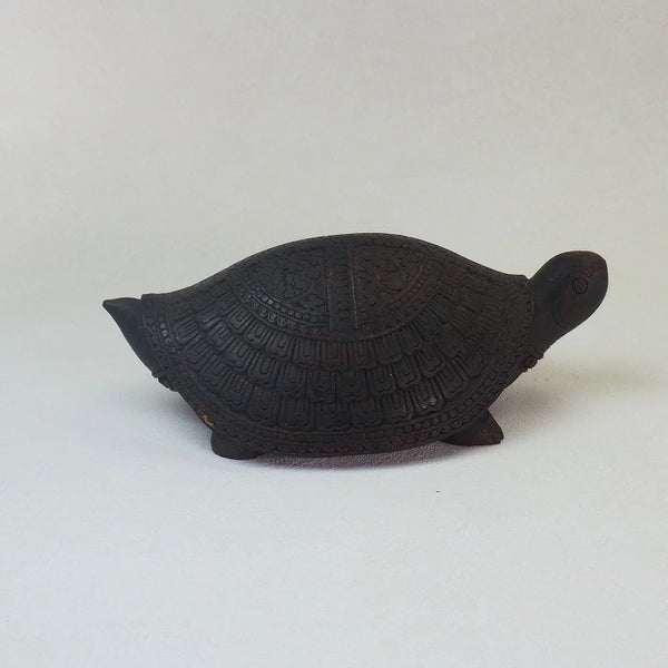 Wooden carving of a turtle figurine　0170<BR>/ 1302　Japanese ｗooden doll　/　JAPAN japanese antique vintage doll