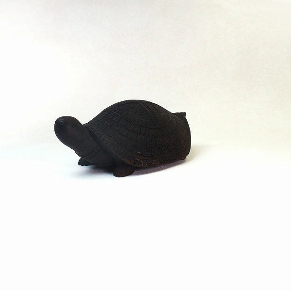 Wooden carving of a turtle figurine　0170<BR>/ 1302　Japanese ｗooden doll　/　JAPAN japanese antique vintage doll